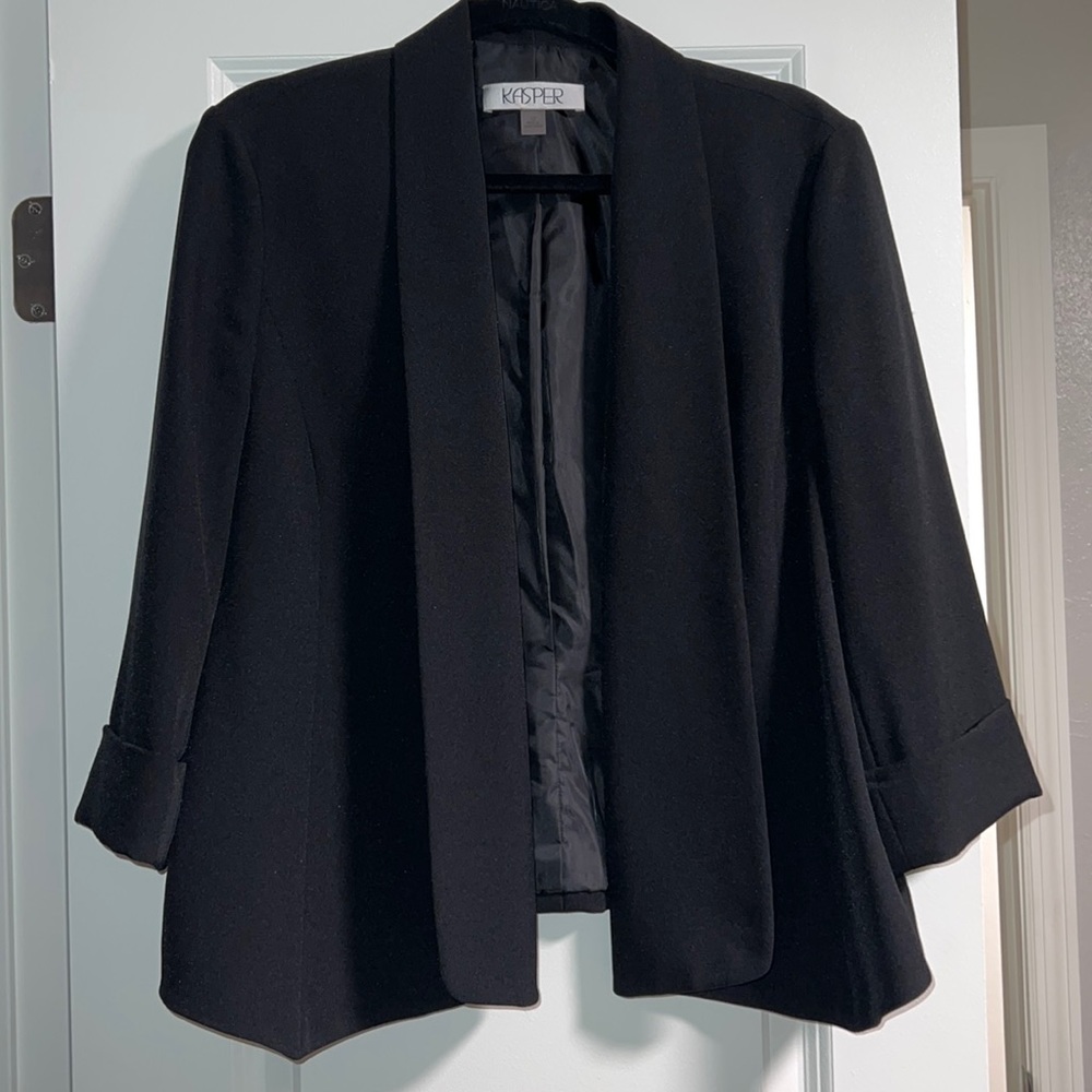 Black Blazer, perfect for over your favorite dress!
